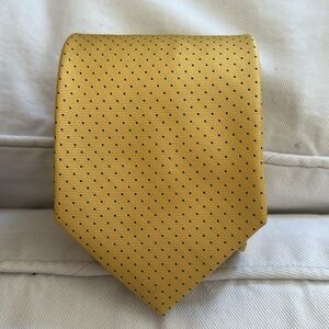 Jos. A. Bank executive collection polka dot tie